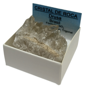 piedra en bruto, natural cristal de roca drusa