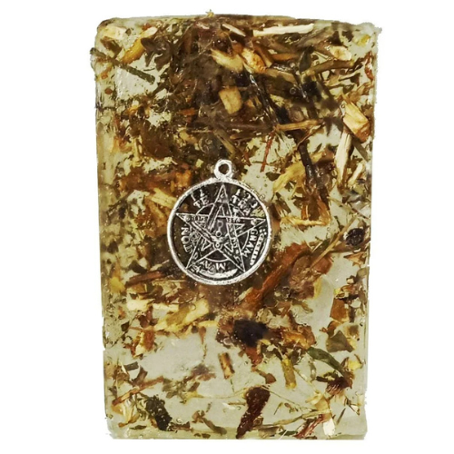 jabon con amuleto tetragramaton, para protección con hierbas. hecho a mano