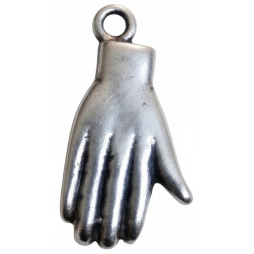 amuleto mano poderosa