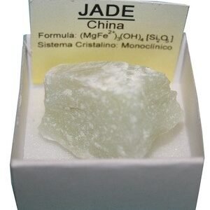 PIEDRA en bruto, natural  JADE