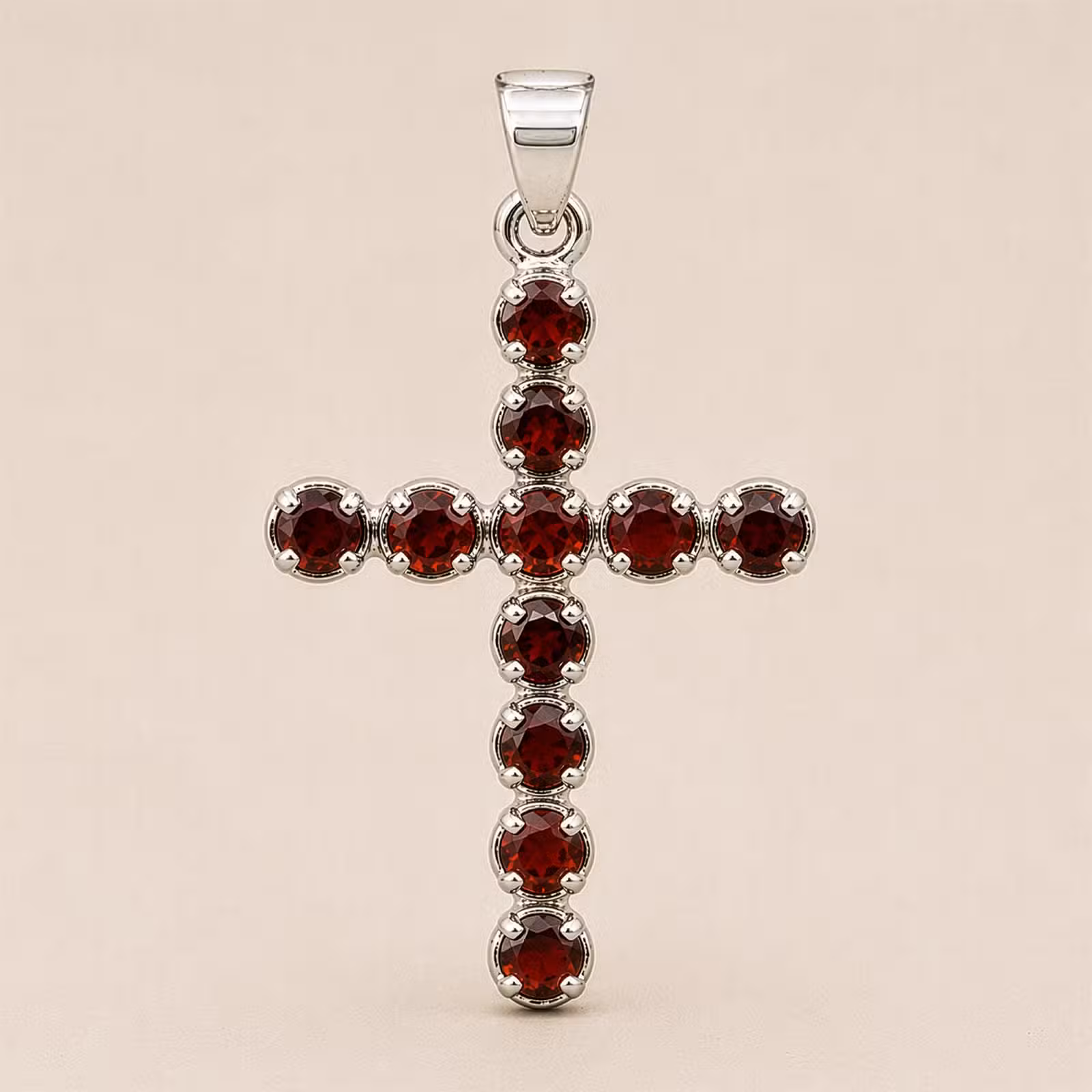 Colgante devocional de la India - bañado en plata (cadena de 45 cm) - crucifijo de granate