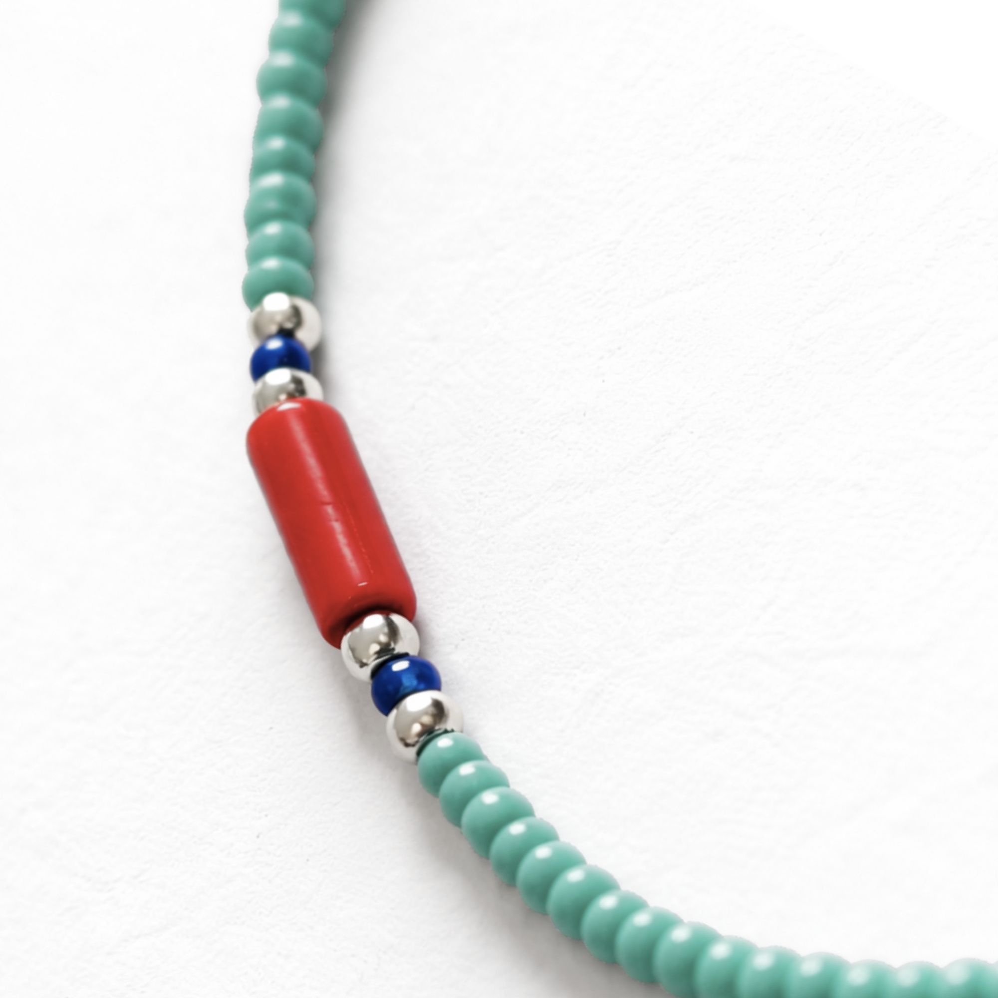 Turquesa nepalí y coralita de alta calidad - Collar con detalle de lapislázuli 42cm. - Imagen 3