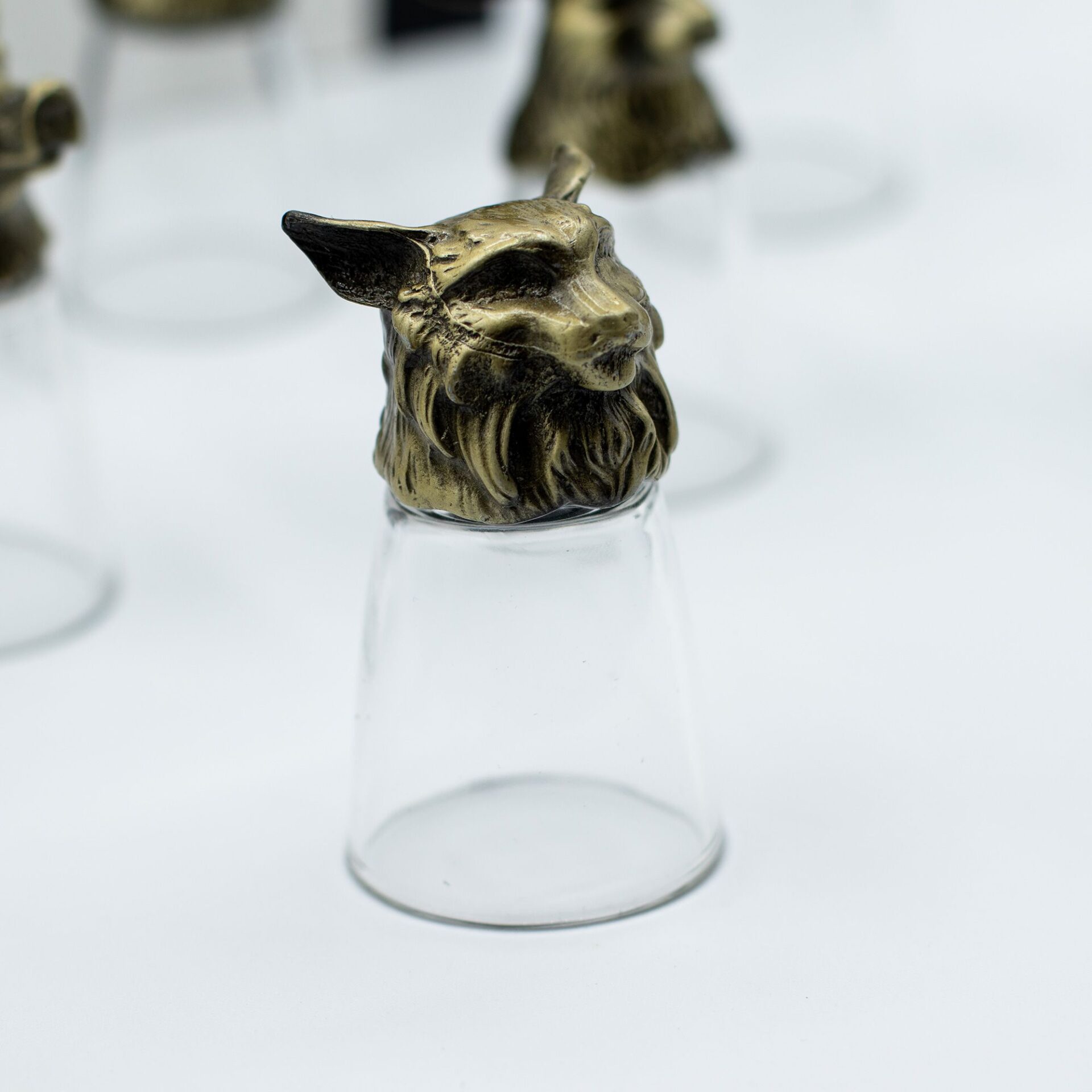 Conjunto de regalo de 12 vasos de chupito Bottom Up (25ml) - Bosque y Criaturas Místicas - Bronce Antiguo