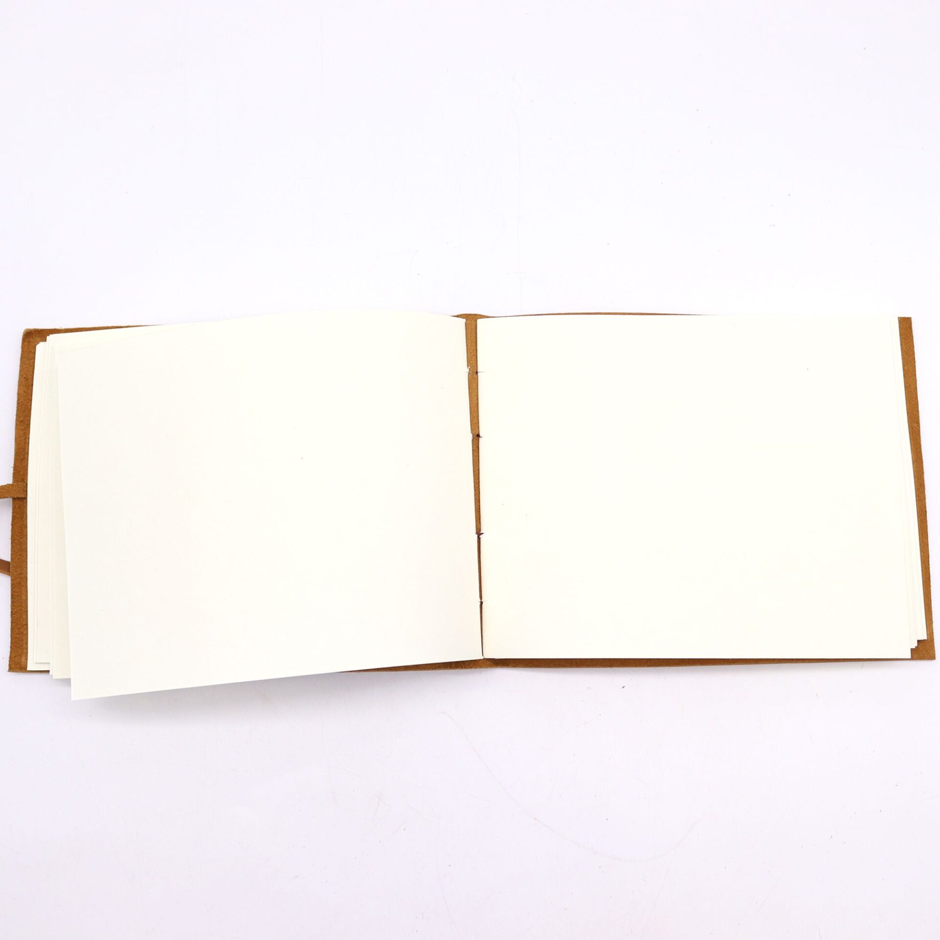 Cuaderno de bocetos, de piel 23 x 18 cm. - Imagen 4
