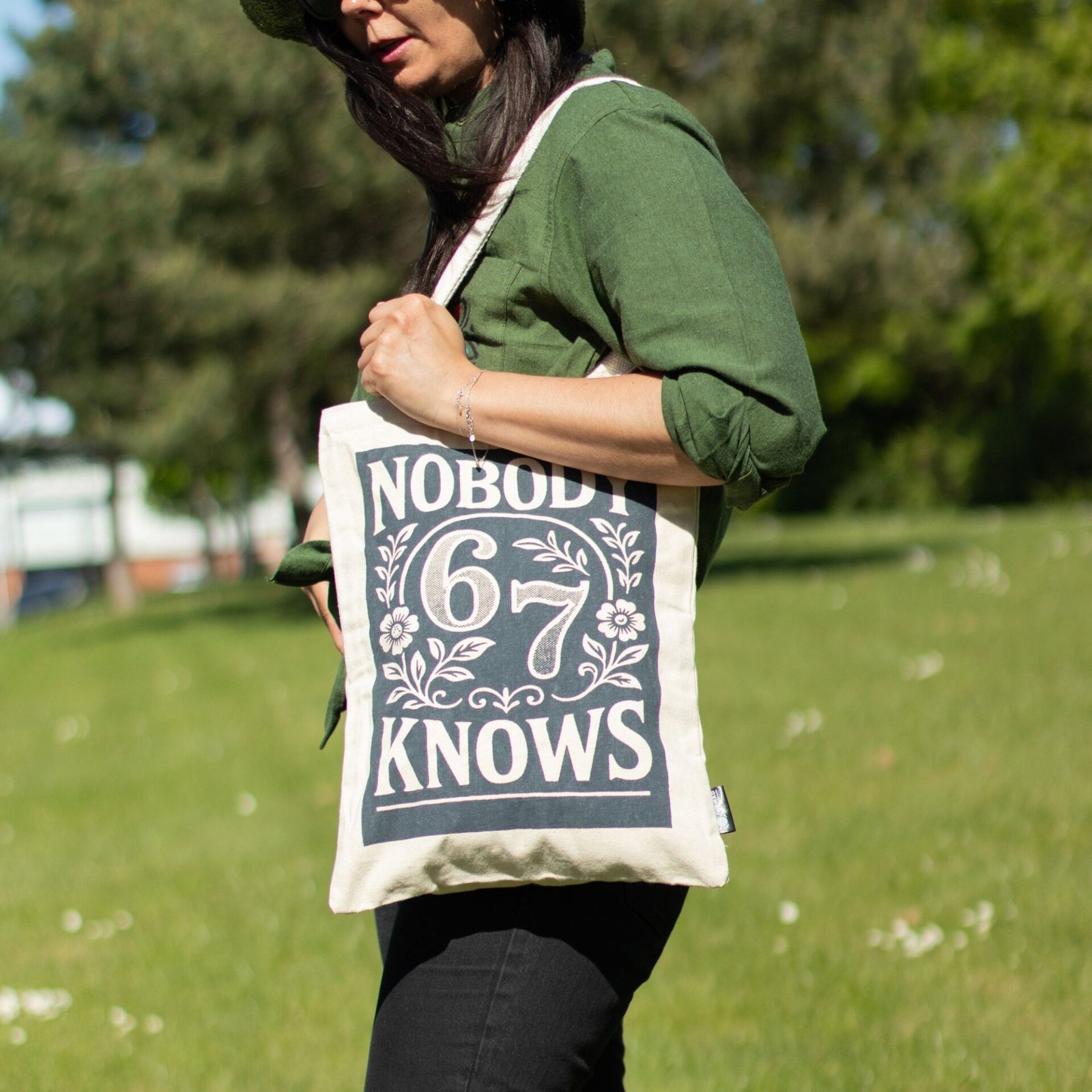 Bolso Tote «Nomad Sari Iconic Toni» – Modelo Nobody Knows 67 – Algodón Natural de 10 Oz - Imagen 7