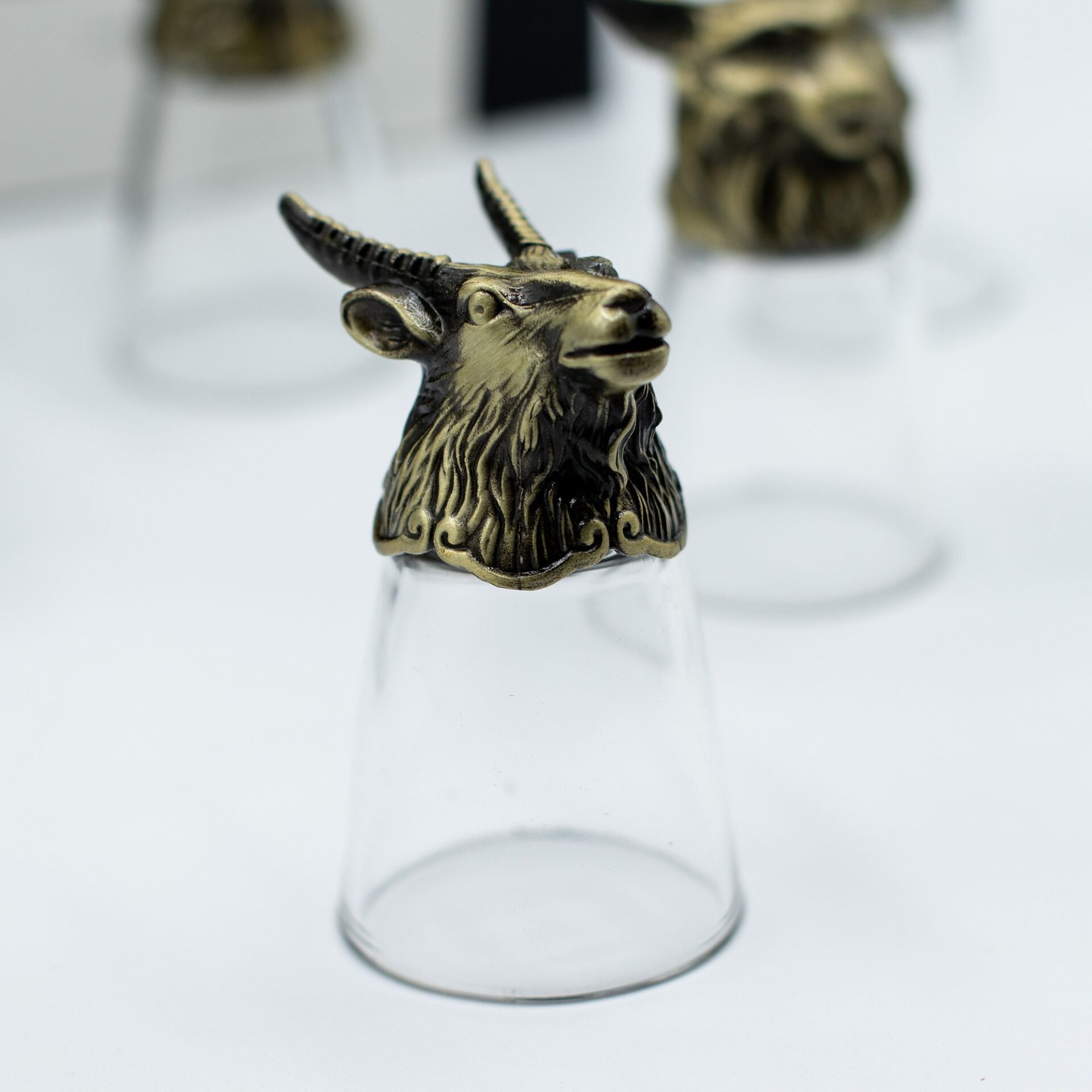 Conjunto de regalo de 12 vasos de chupito Bottom Up (25ml) - Bosque y Criaturas Místicas - Bronce Antiguo - Imagen 13