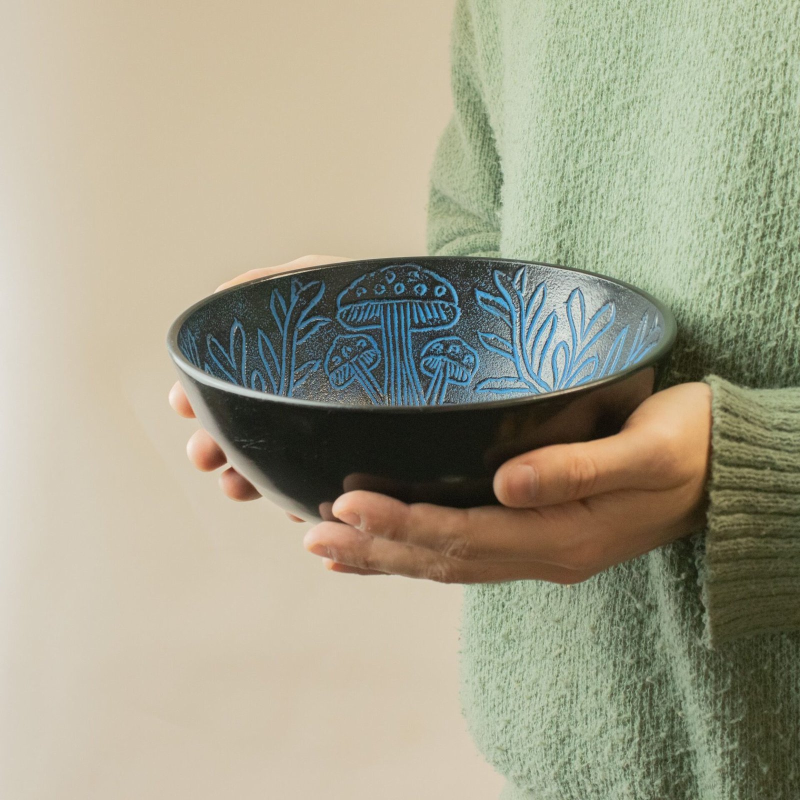 Cuenco tibetano de aluminio - hongo mágico - azul (20 cm) - Imagen 3