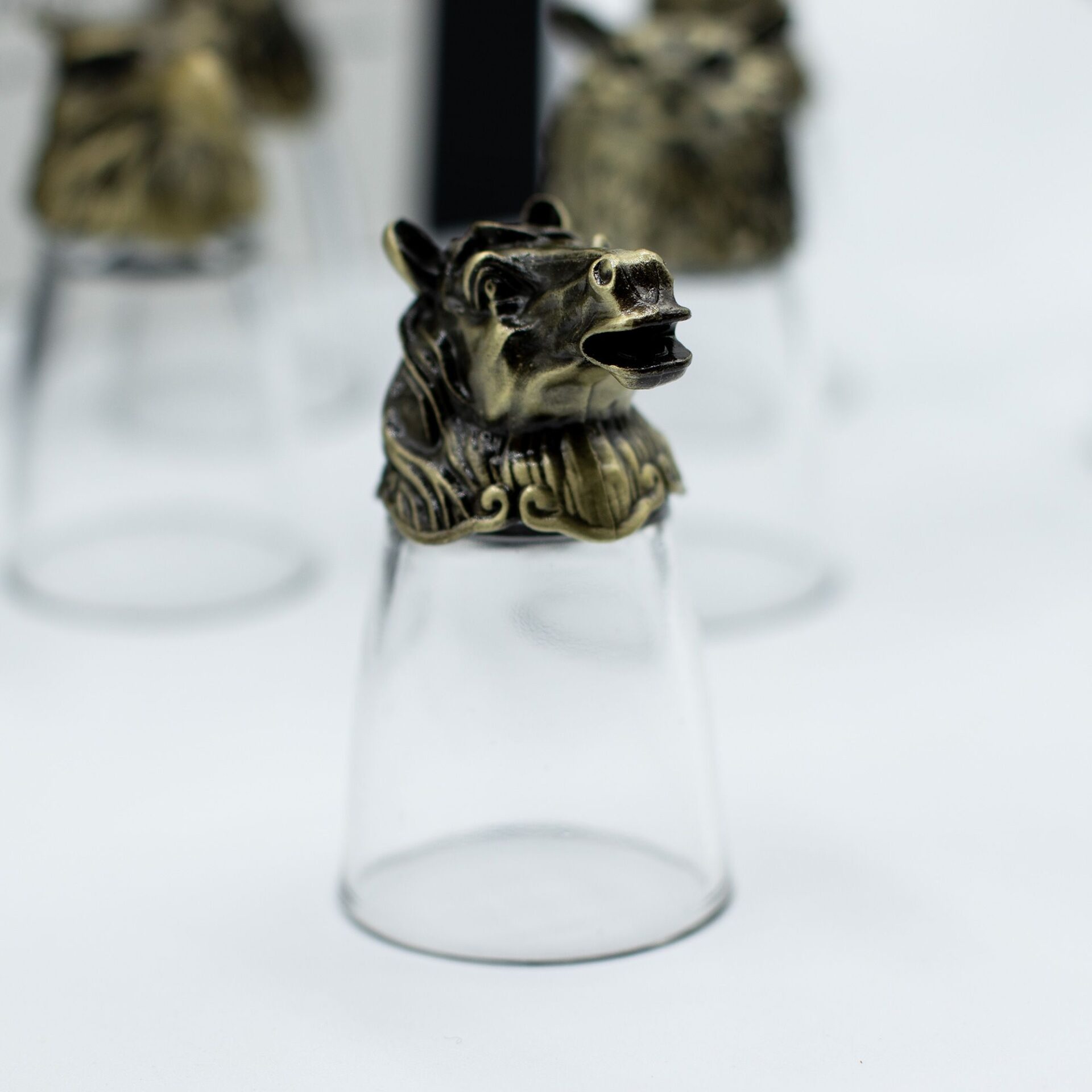 Conjunto de regalo de 12 vasos de chupito Bottom Up (25ml) - Bosque y Criaturas Místicas - Bronce Antiguo - Imagen 17