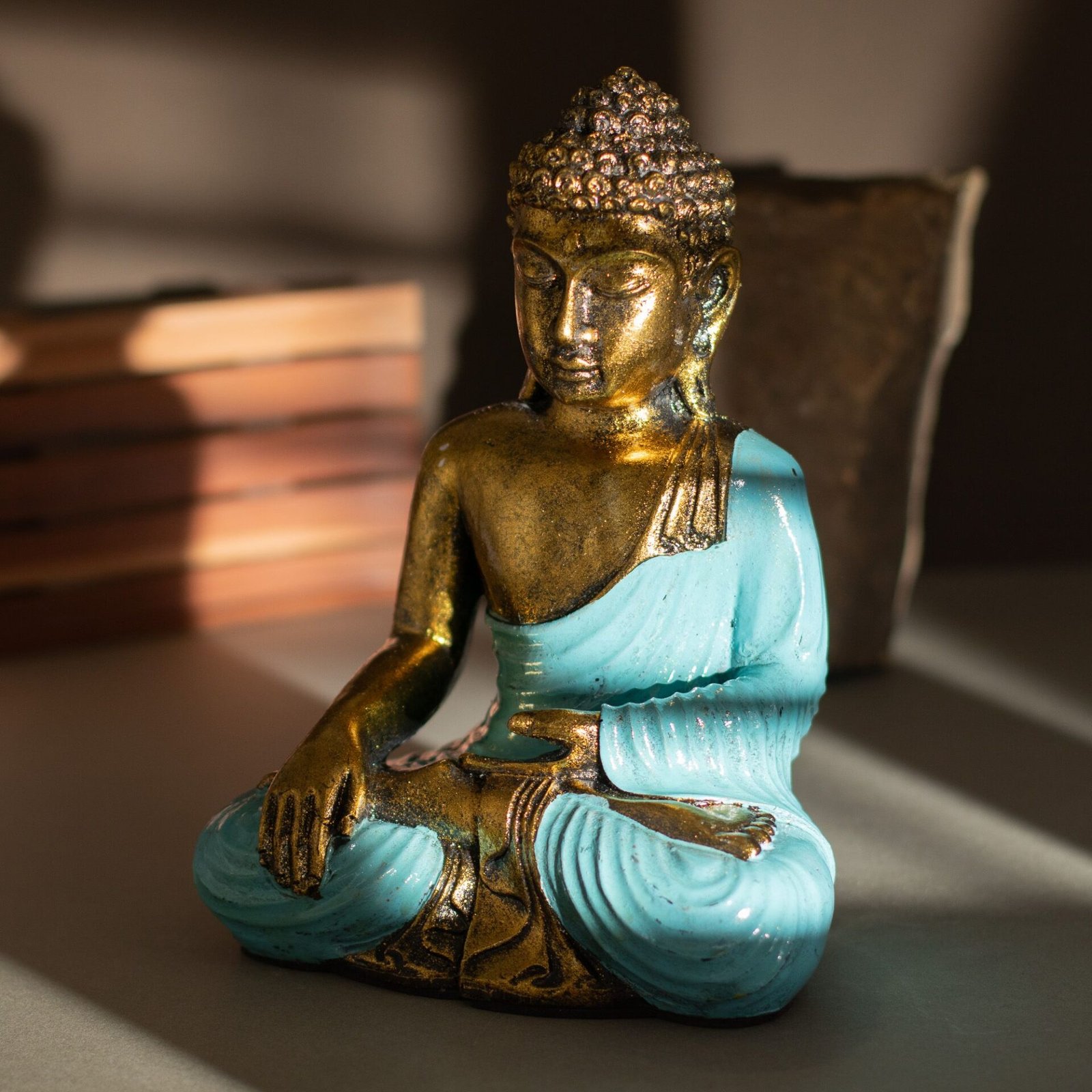 Verde Azulado y Dorado Buddha - Lrg - Imagen 3