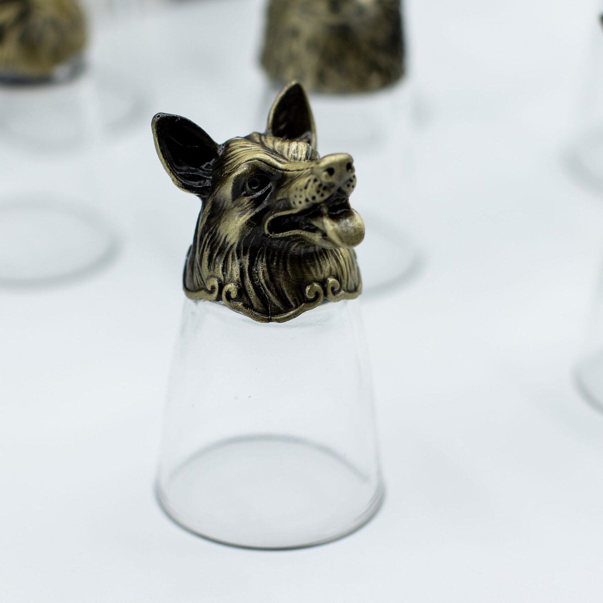 Conjunto de regalo de 12 vasos de chupito Bottom Up (25ml) - Bosque y Criaturas Místicas - Bronce Antiguo - Imagen 9