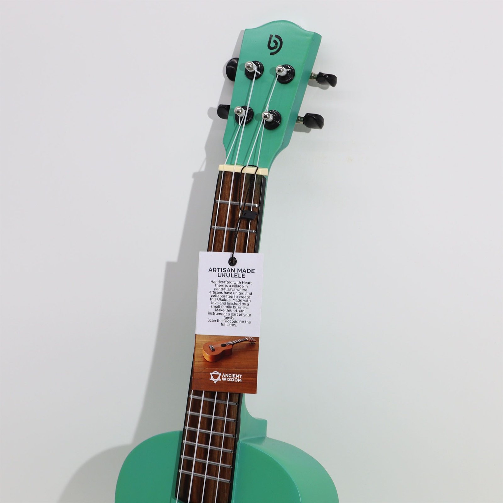 Ukelele Artesanal - Acabado Sunburst Natural (4 Cuerdas) - Imagen 2