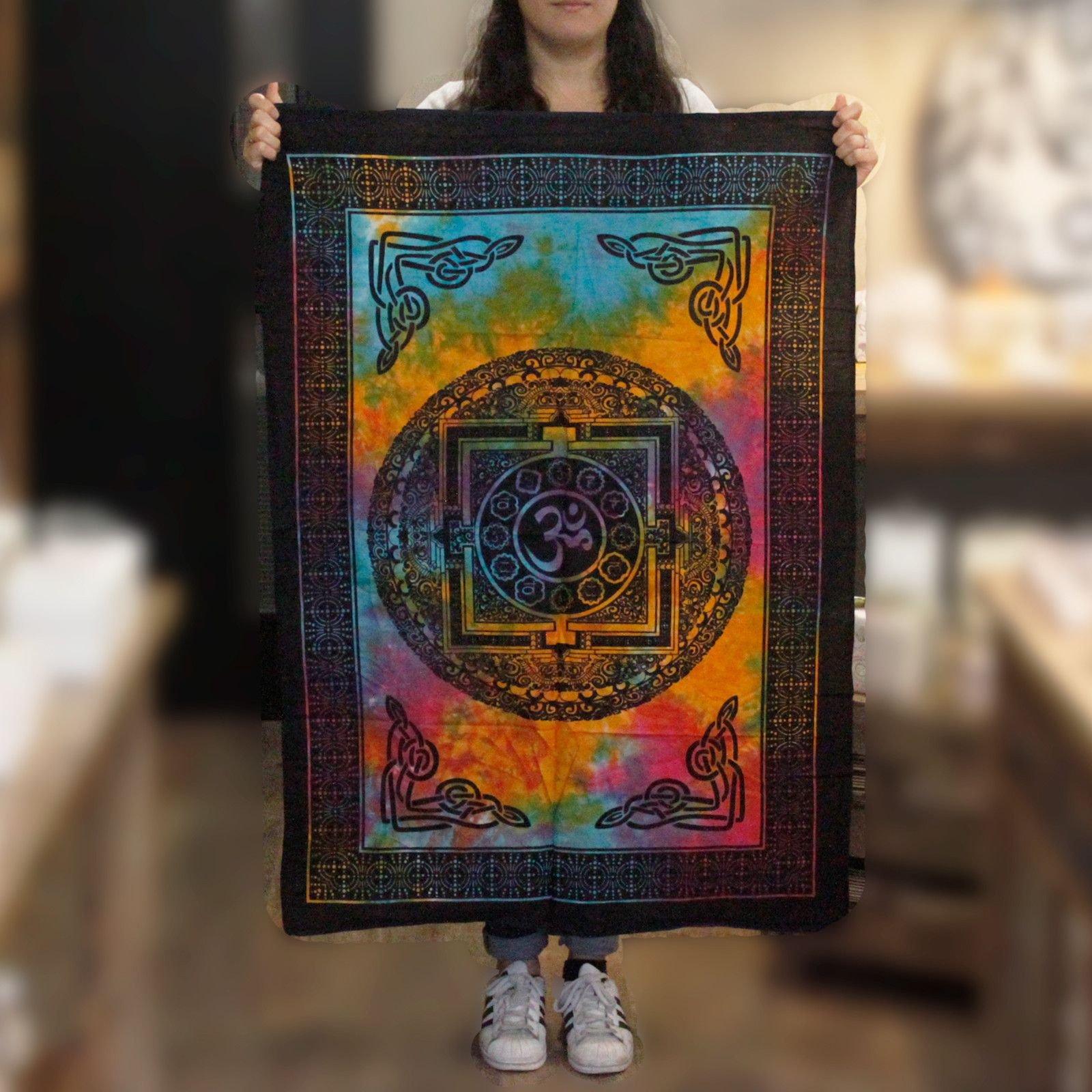Tapiz de algodón - Sagrado OM 112 x 78 cm. - Imagen 2