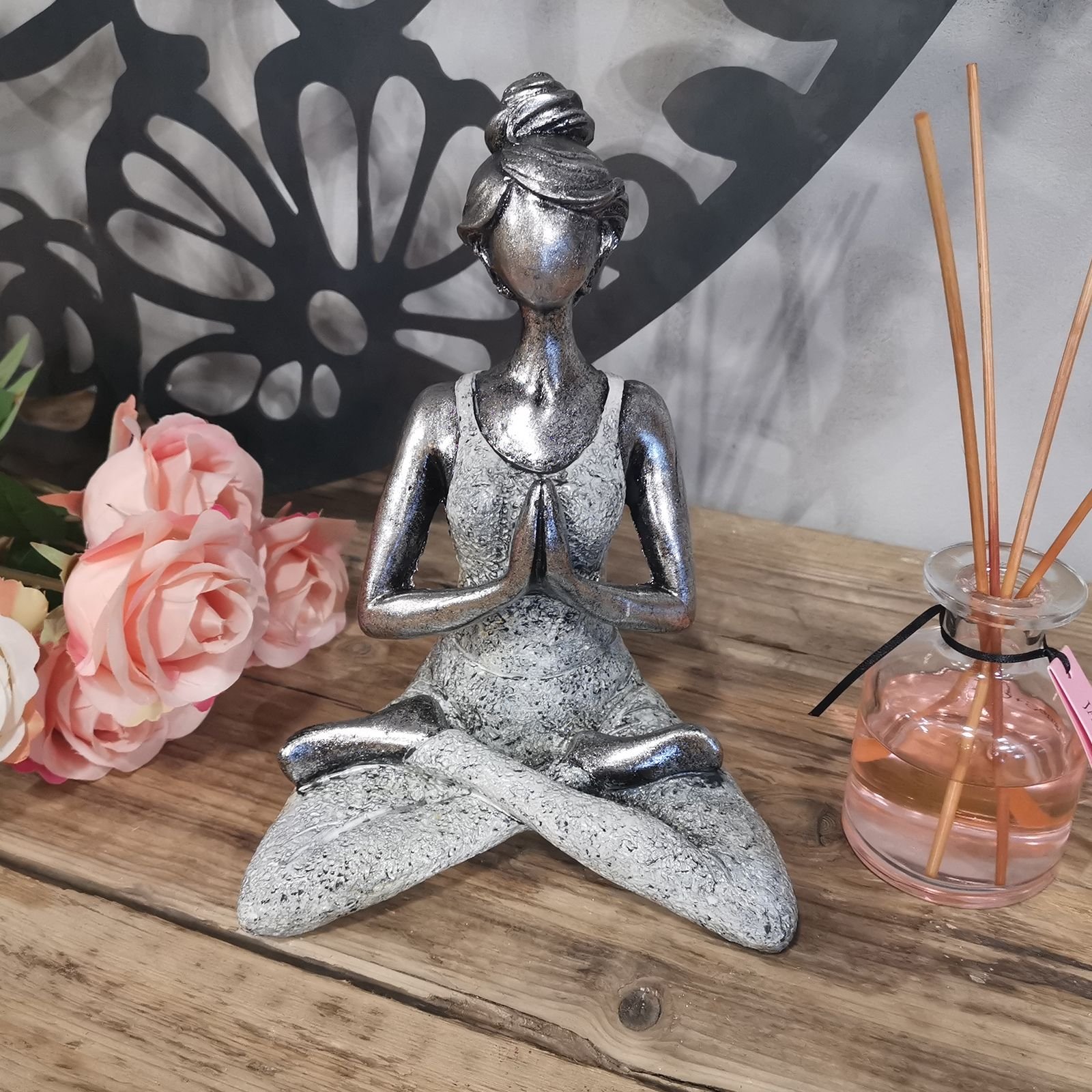 Yoga Lady Figure - Silver & White 24cm - Imagen 3