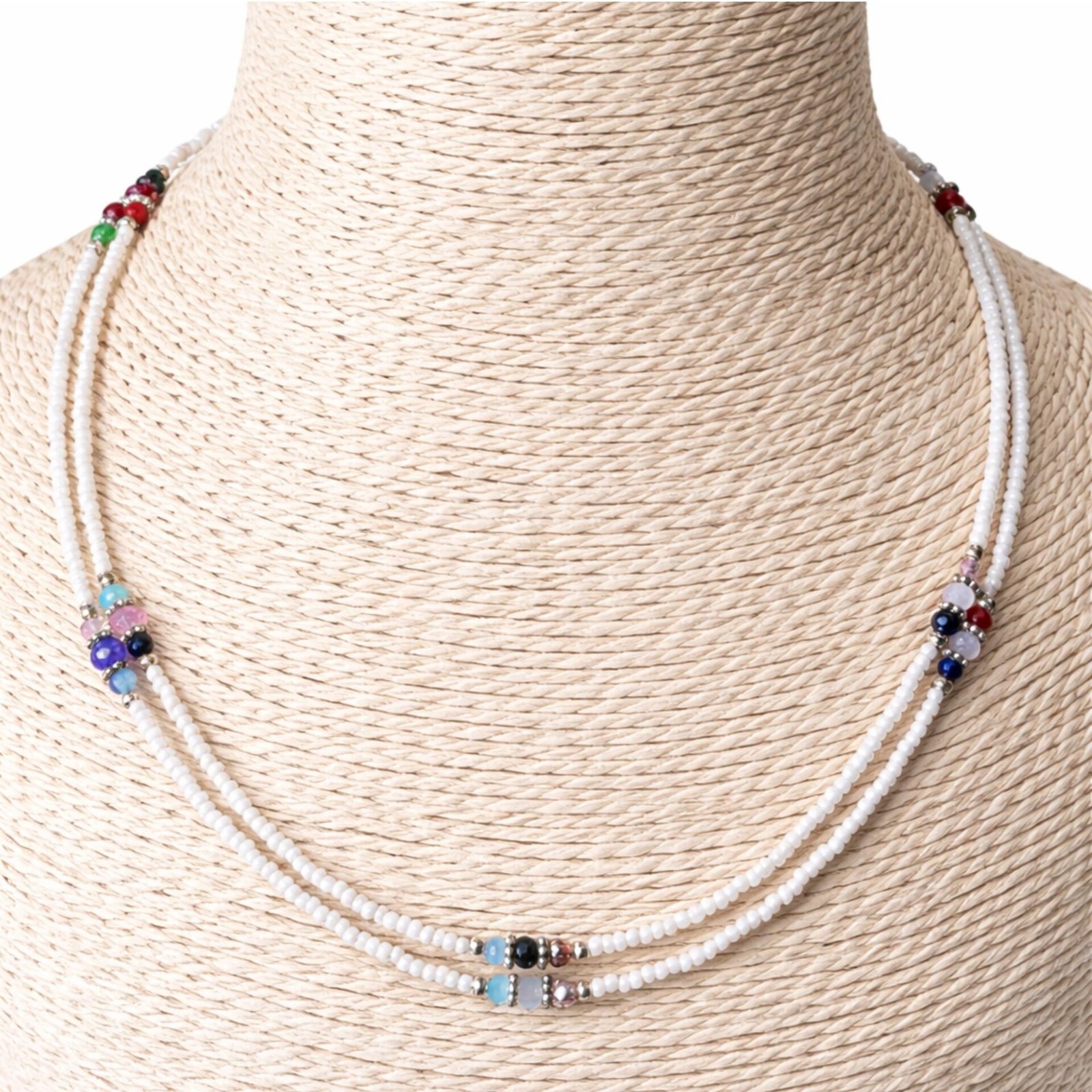 Collar fino de howlita nepalesa de doble hilera y cuentas facetadas - (42 cm) - Imagen 2