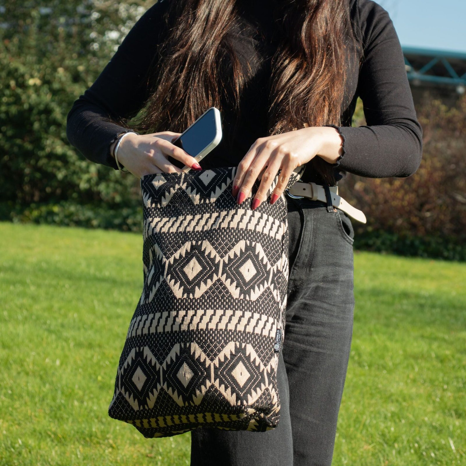 Bolsos Jacquard Naturales – Telar del Desierto – Bolso Tote Nómada - Imagen 4