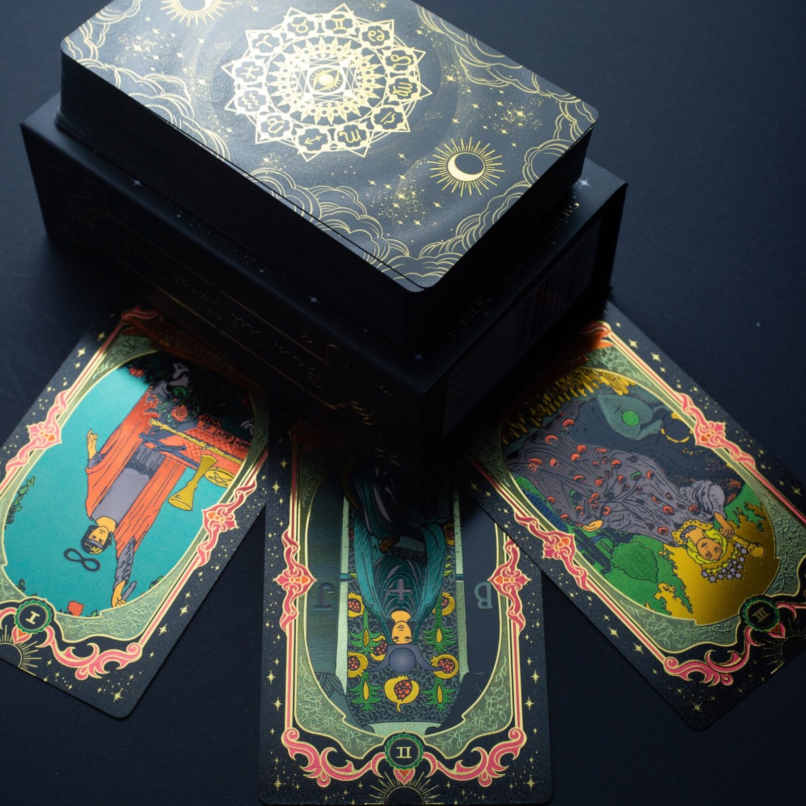 Cartas de Tarot con lámina dorada - con folleto - Imagen 5