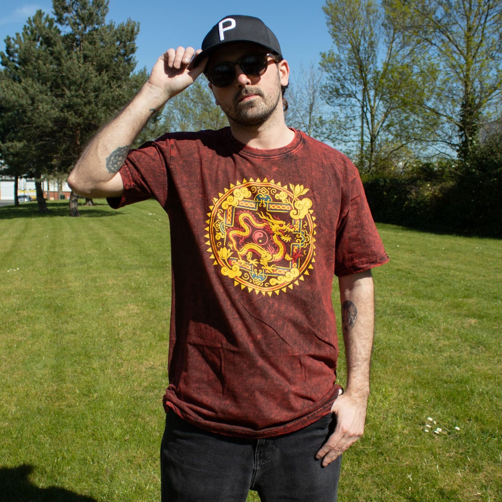 Nomad Sari Camiseta de algodón lavado a la piedra - Mandala de dragón - granate - Grande - Imagen 6