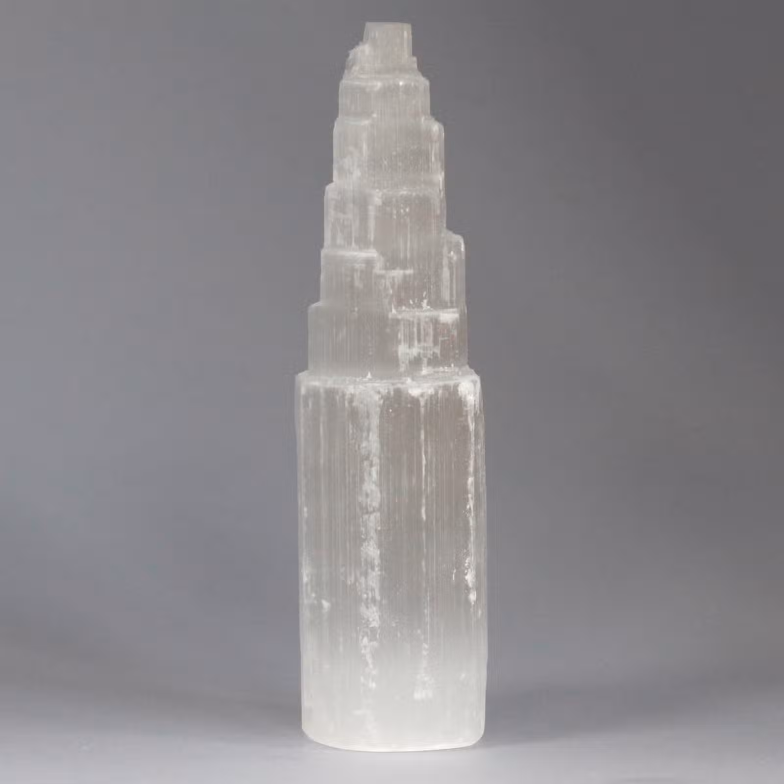 Torre de selenita natural - 20 cm