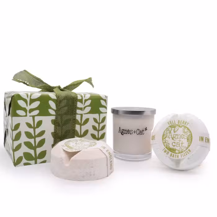 Set de Regalo: Bombas de baño de Higo blanco & Arándano silvestre + Vela de Ruibarbo - Imagen 2