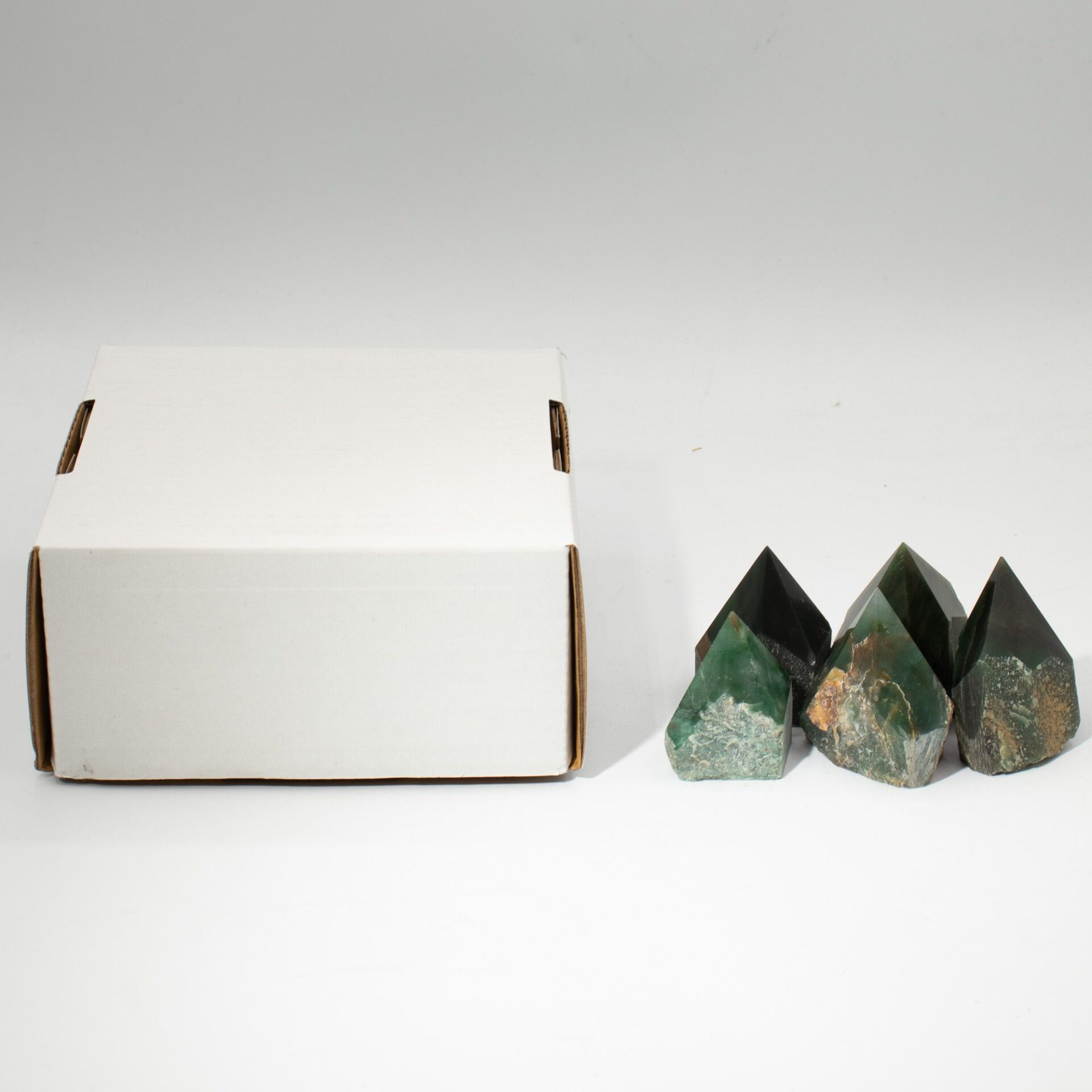 Puntas pulidas de piedras preciosas - aventurina verde (aprox. 5-6 piezas) - Imagen 4