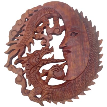 Panel de Madera Tallada - Cara de Luna y Dragón - 30 cm.