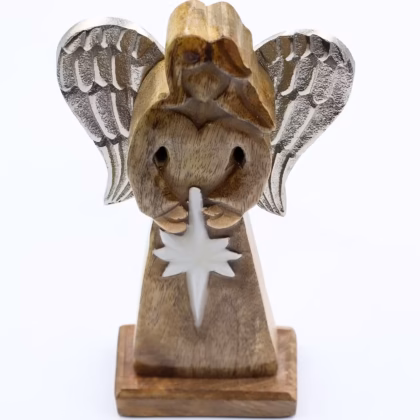 Ángel de la Paz de Madera de Mango, Alas de Metal y Detalle de Esmalte