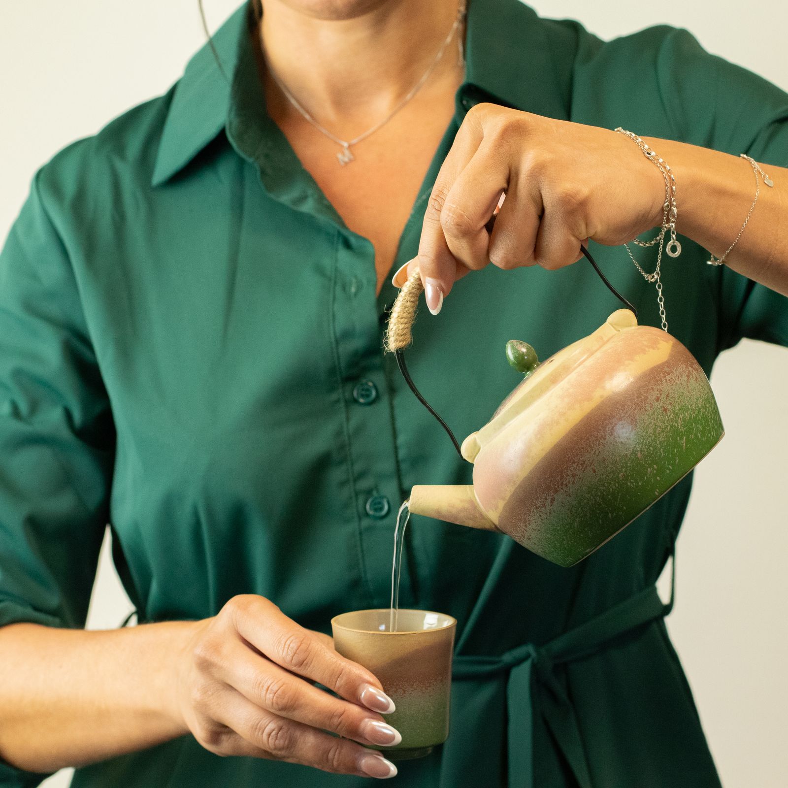 Juego de Té Tradicional Estilo Kyusu con 4 Tazas a Juego - Imagen 8